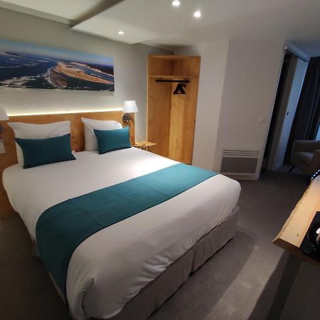Contact Hotel Le Provencal Bordeaux Lac ภายนอก รูปภาพ
