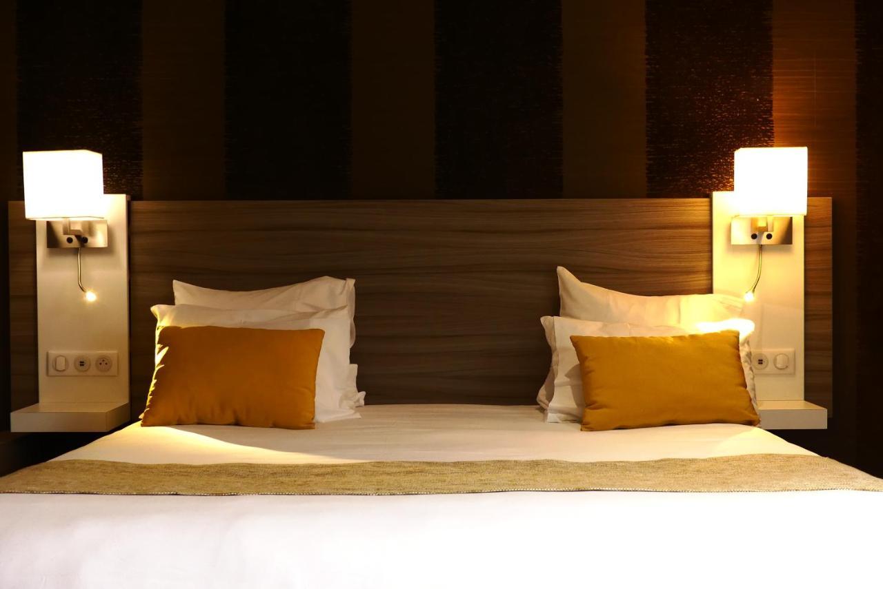 Contact Hotel Le Provencal Bordeaux Lac ภายนอก รูปภาพ