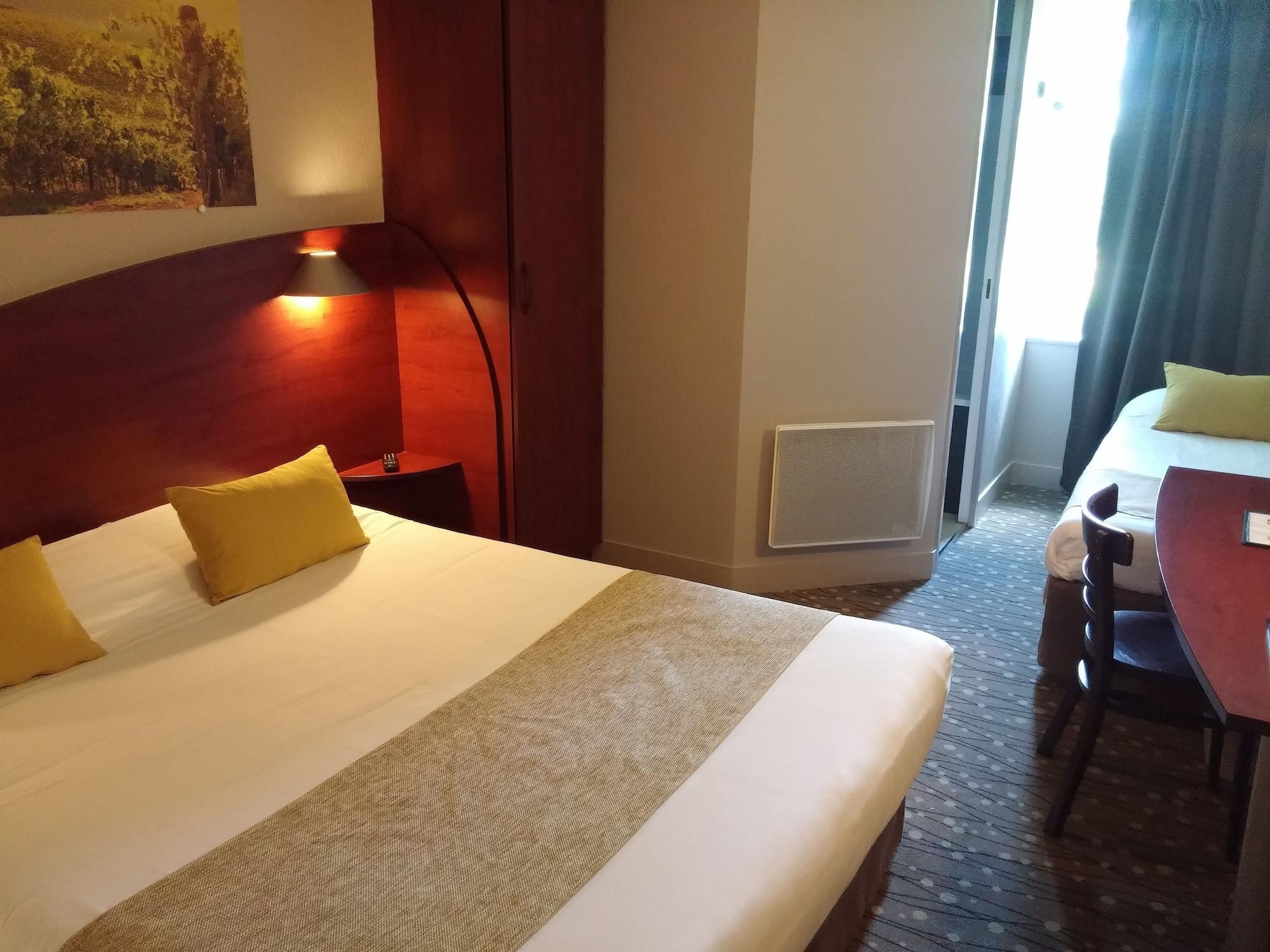 Contact Hotel Le Provencal Bordeaux Lac ภายนอก รูปภาพ